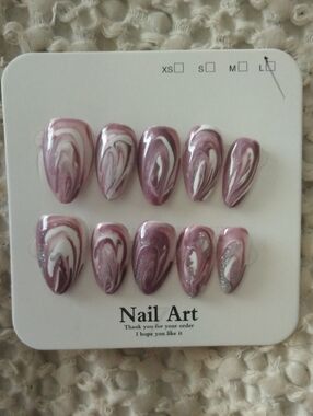 Nail Art Almond Marble Sparkle Press-On Nails in Purple 💜